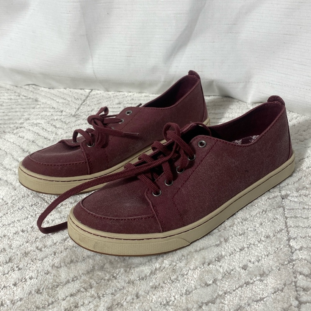 L.L. Bean Womens 8 Medium Campside Sneakers Maroon Burgundy Sunwash Canvas Shoes